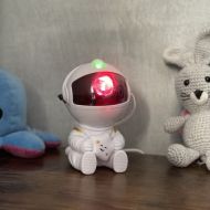 LED projektor hviezd astronaut - Izoxis 24329